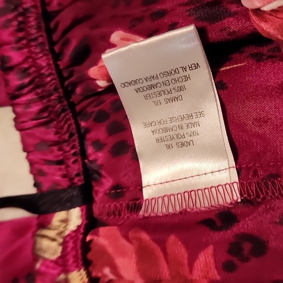 SECRET TREASURES  ( 2 PC. ) BURGUNDY SATIN  NIGHT SET. PANTS& TOP . - Picture 5 of 8